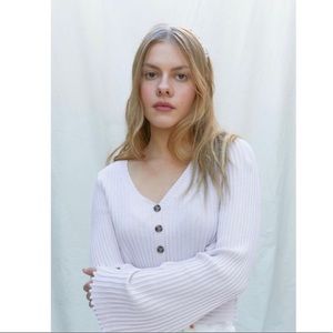 NWOT Lilac Urban Outfitters Ribbed Ruffle Cropped Cardigan. Size XS.